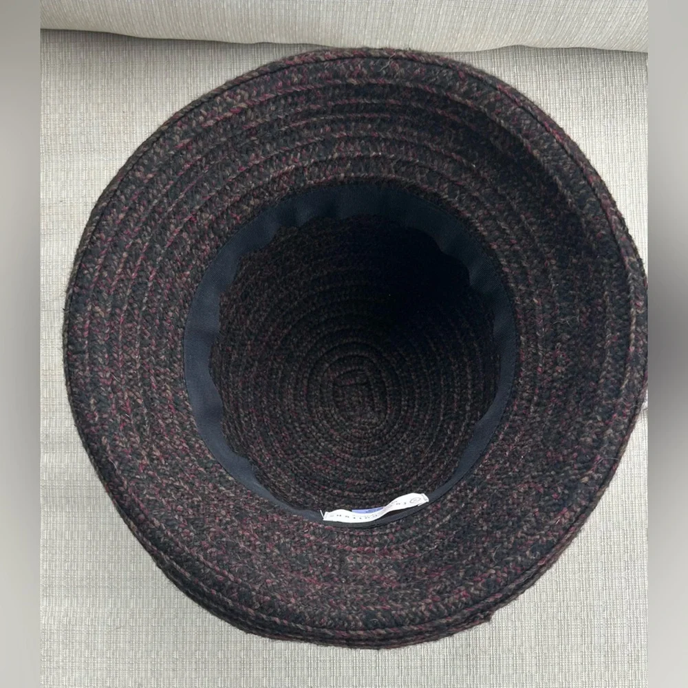 NWOT San Diego Hat Company Textured Hat in Black with Burgundy/Brown Fleck